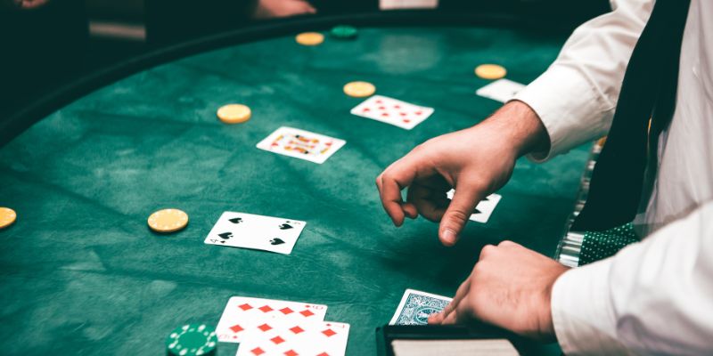 Chiến Lược Nâng Cao Cho Việc Chơi Poker Online Thành Công: Bí quyết từ I9BET