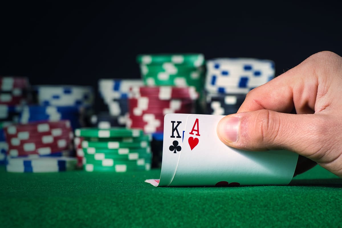 Luật Chơi Poker A-Z: Từ Cơ Bản Đến Nâng Cao Tại I9BET